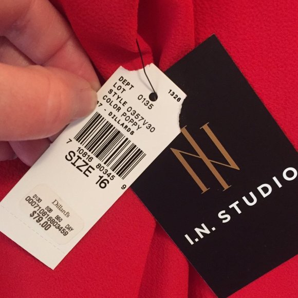 NWT I.N. Studio Size 16 Red Tulip Sleeve Sheath Dress - Picture 5 of 5